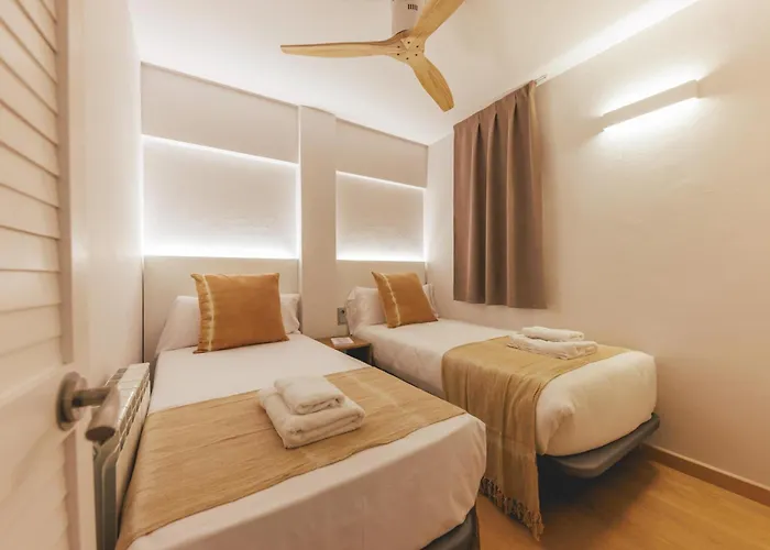 Bravissimo Hortes, 3-Bedroom Centre Apartment